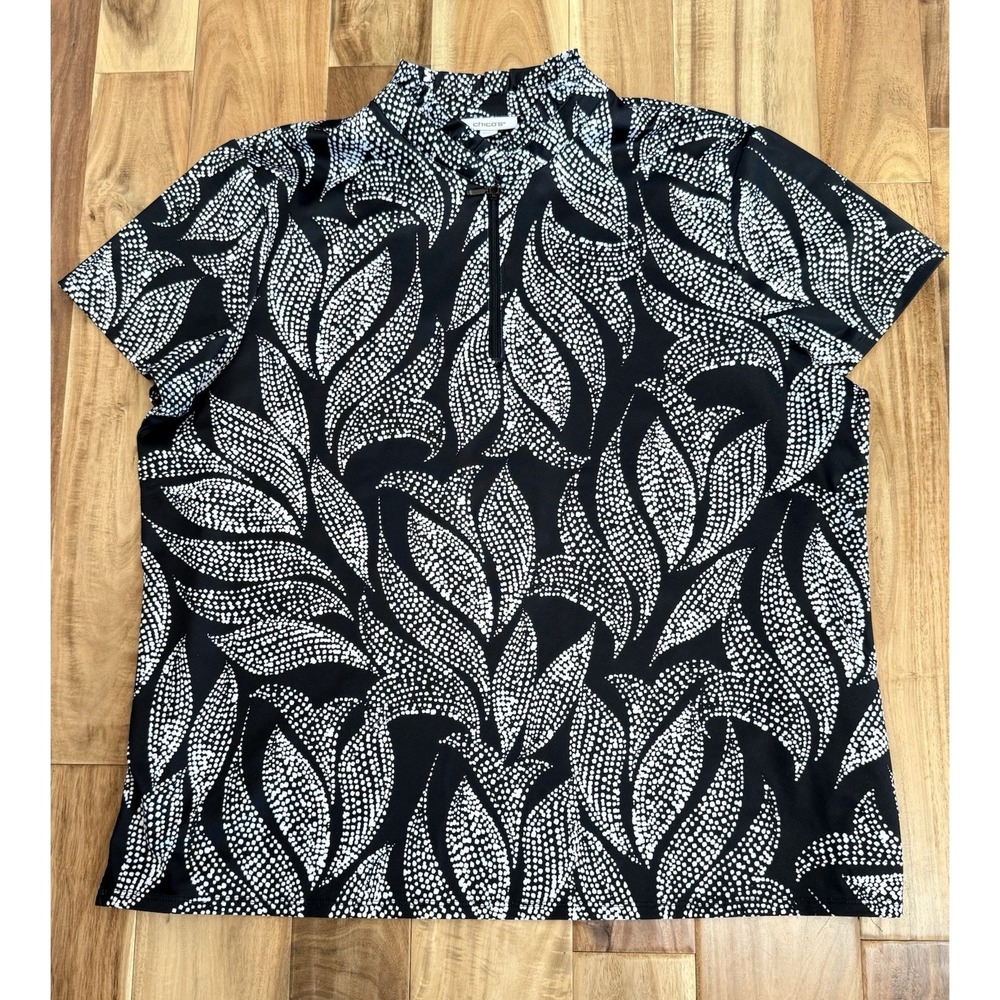 Chicos‎ Tunic Shirt Black White Short Sleeves Collared Leaf Print. Size 3